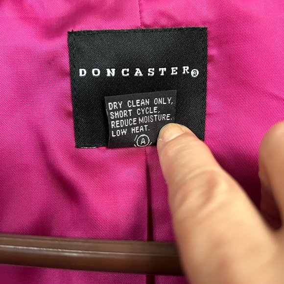 100% Wool Coat by Doncaster Collection - Picture 6 of 12